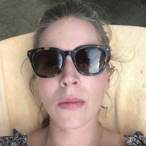 Meet your Posher, Tai